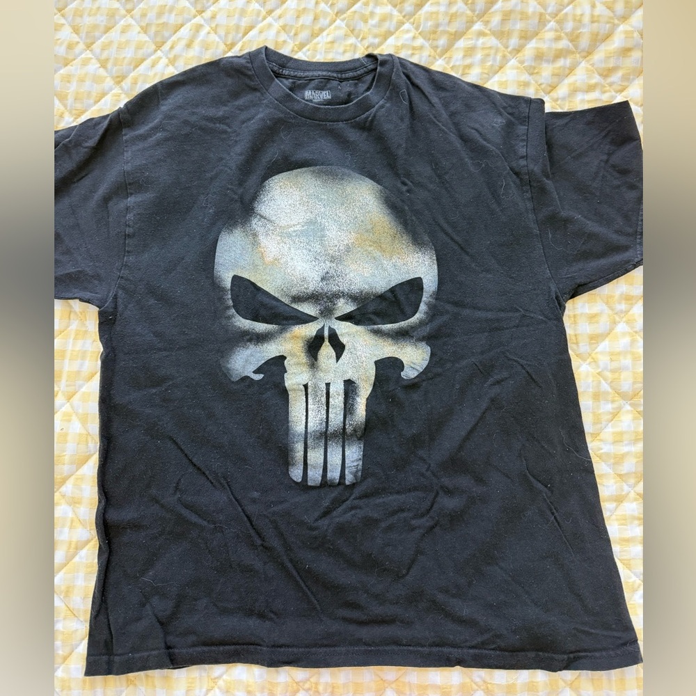 Men's Black Punisher Graphic T-Shirt XL